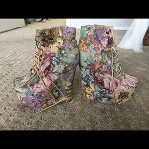 Jeffrey campbell size 6 womens